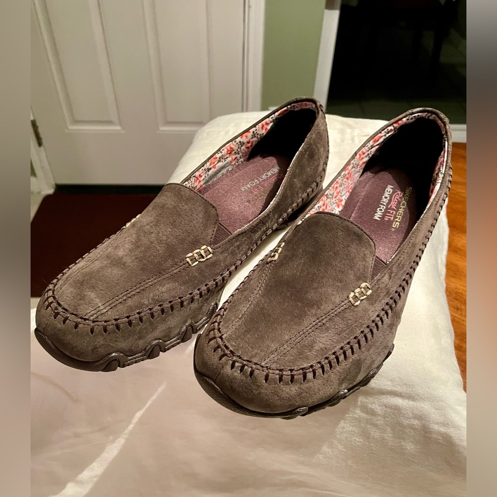 Skechers NWOB Women’s 
Sz 10 “Bikers Pedestrian” Slip-On/Off Loafers